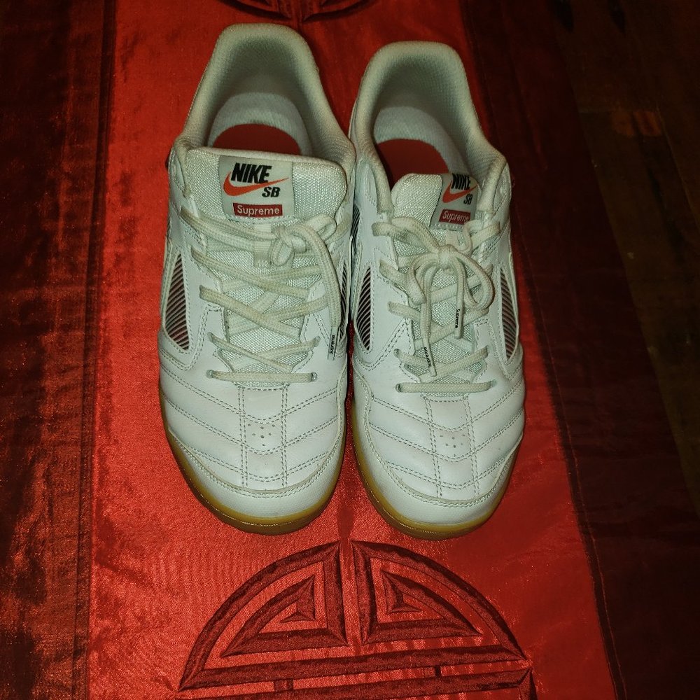 Supreme x Gato SB White